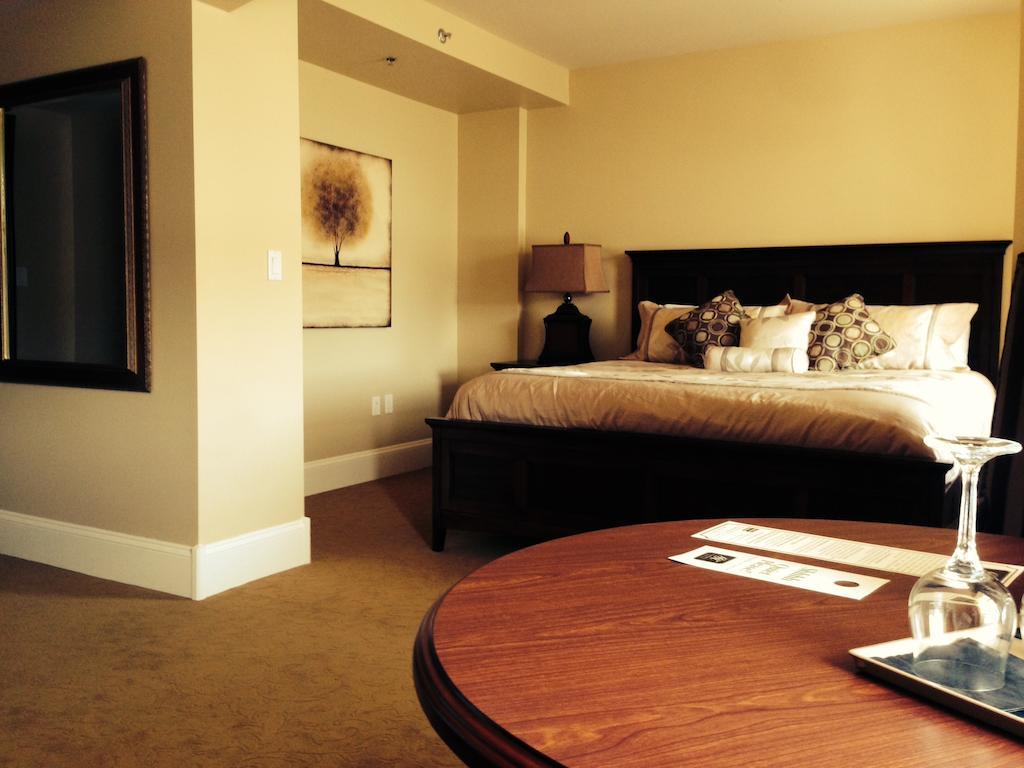 Grant Hall Hotel Moose Jaw Zimmer foto